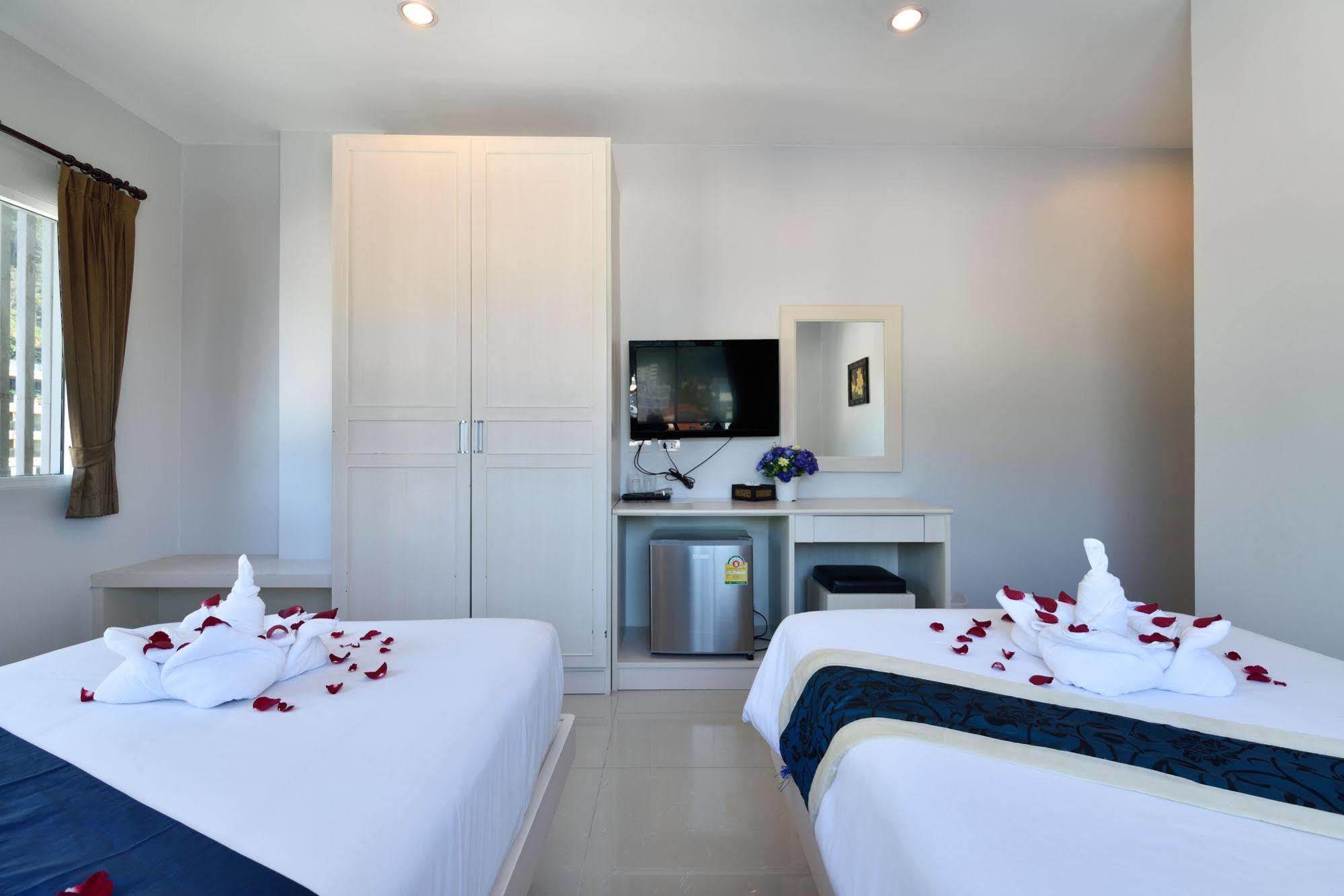 88 Hotel Patong Kültér fotó