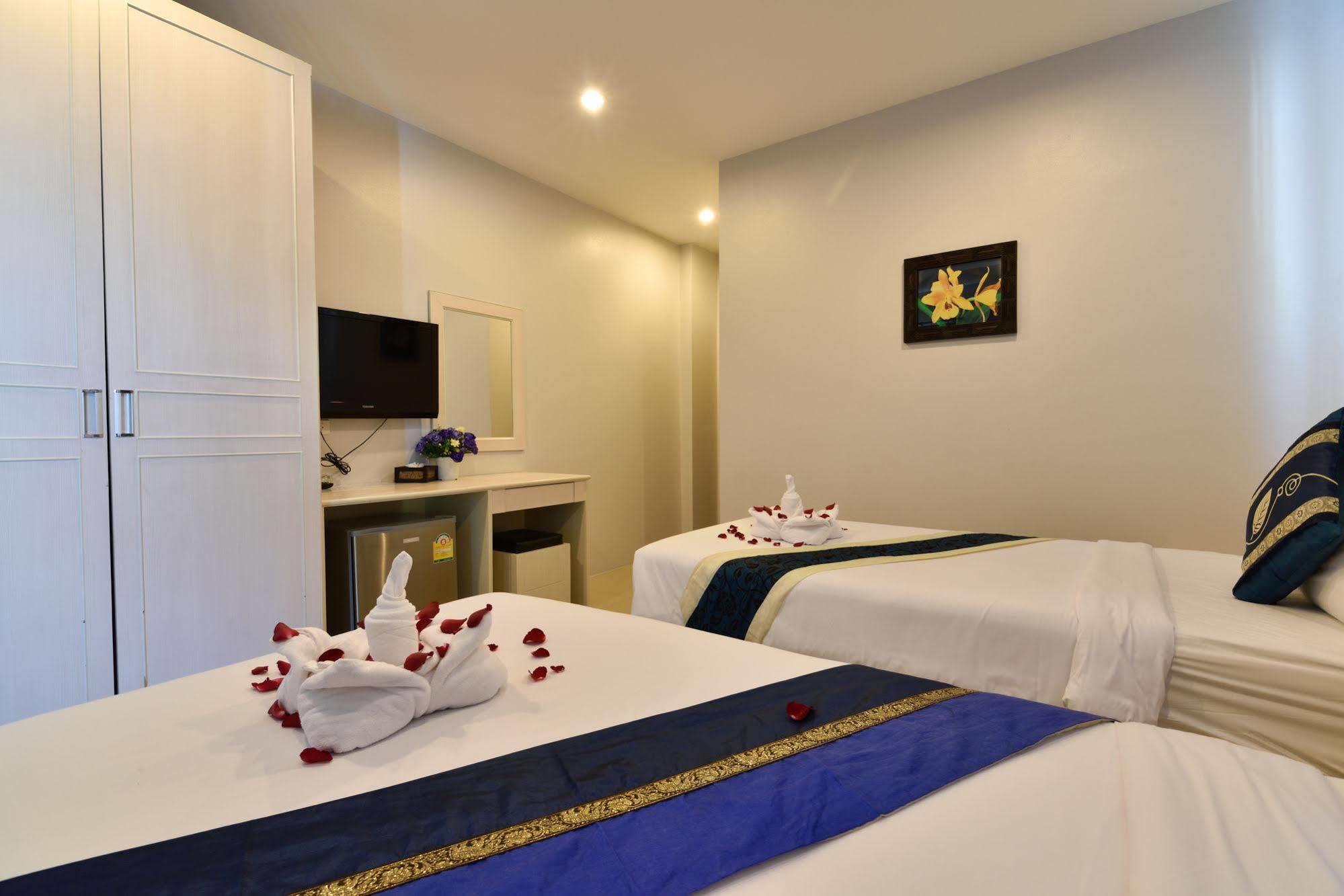 88 Hotel Patong Kültér fotó