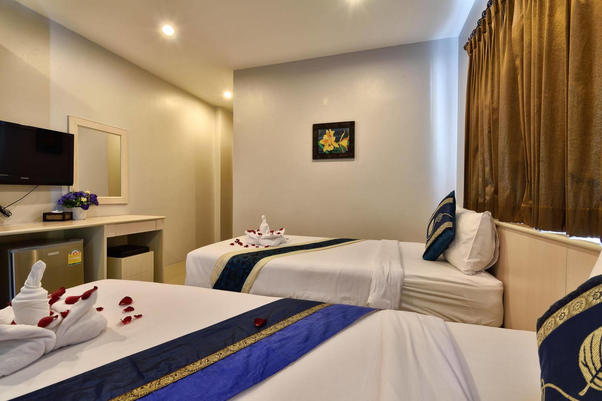 88 Hotel Patong Kültér fotó